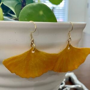 Ginkgo Biloba natural Leaf Earrings